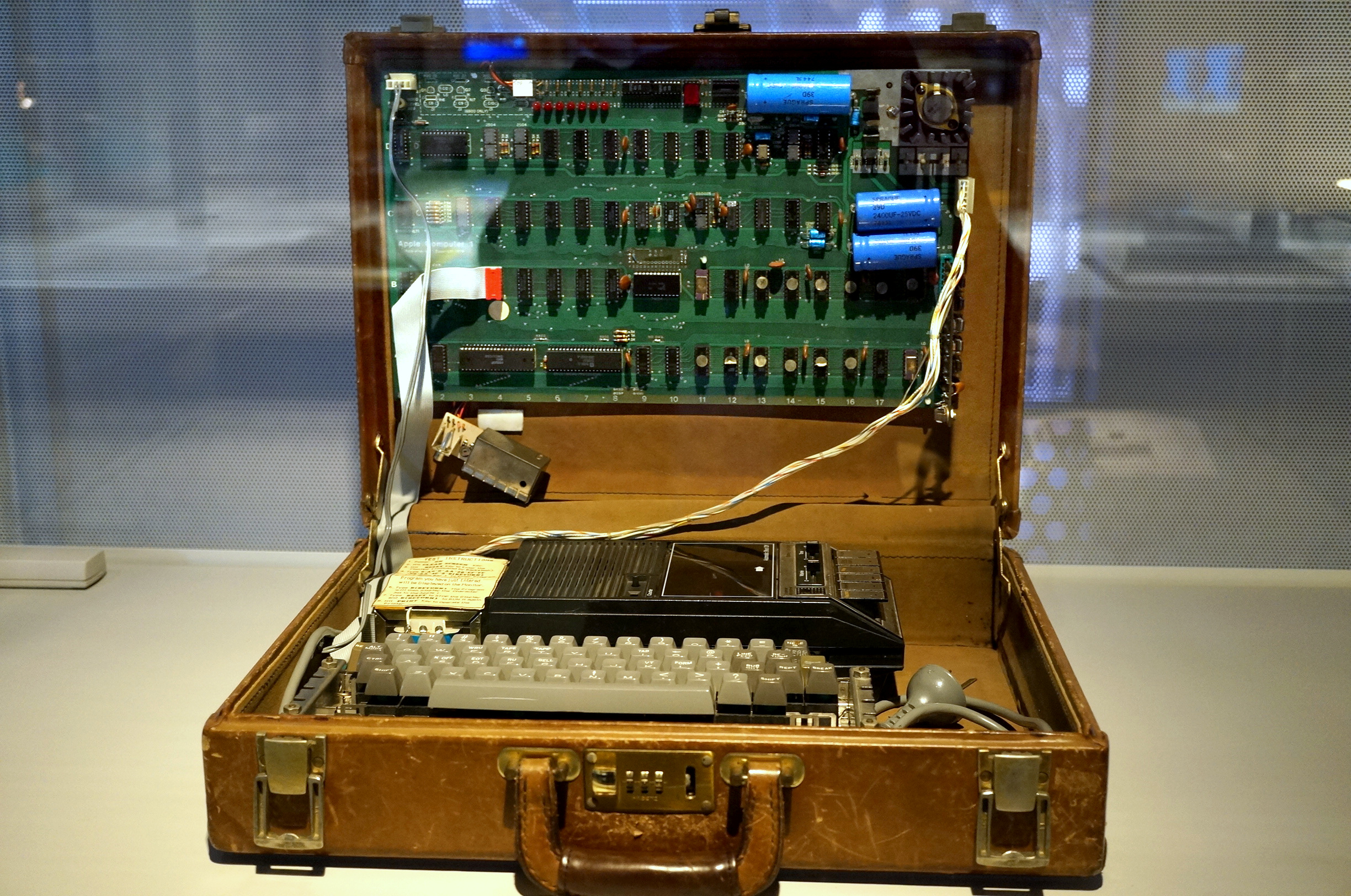Apple 1 Briefcase
